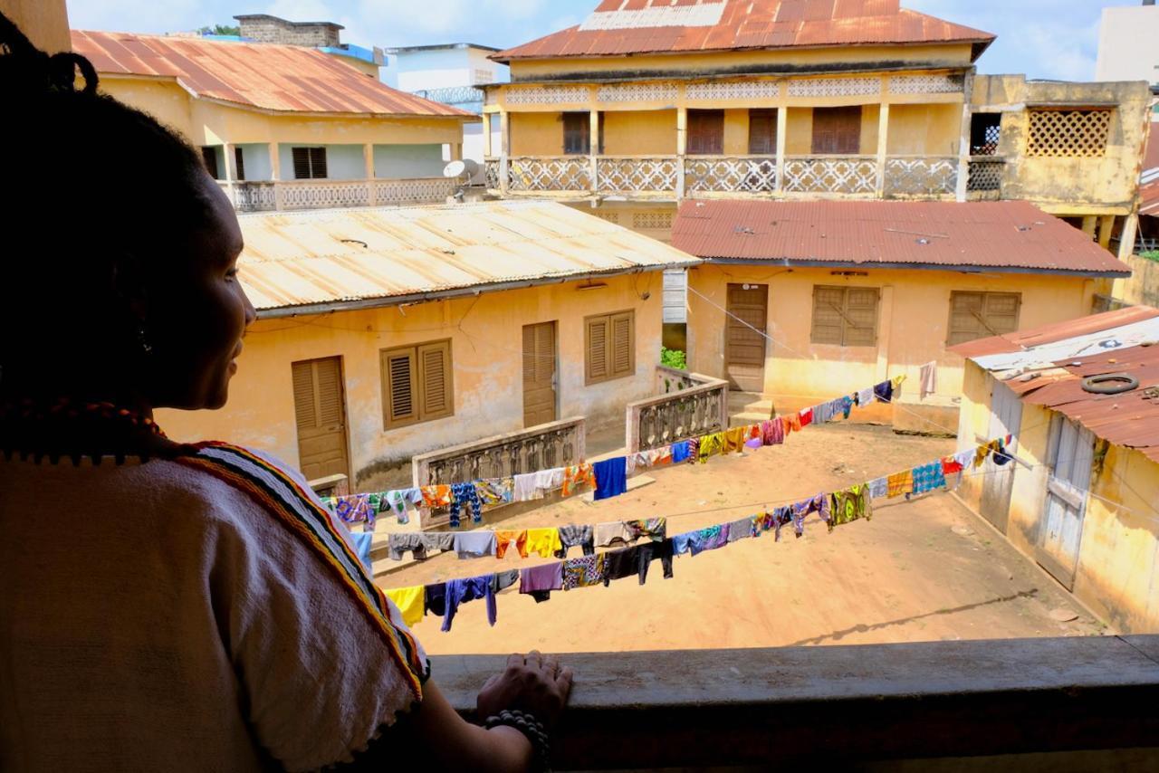 Chambres D'Hotes - Chez Mama Sedjro Porto-Novo Exterior photo