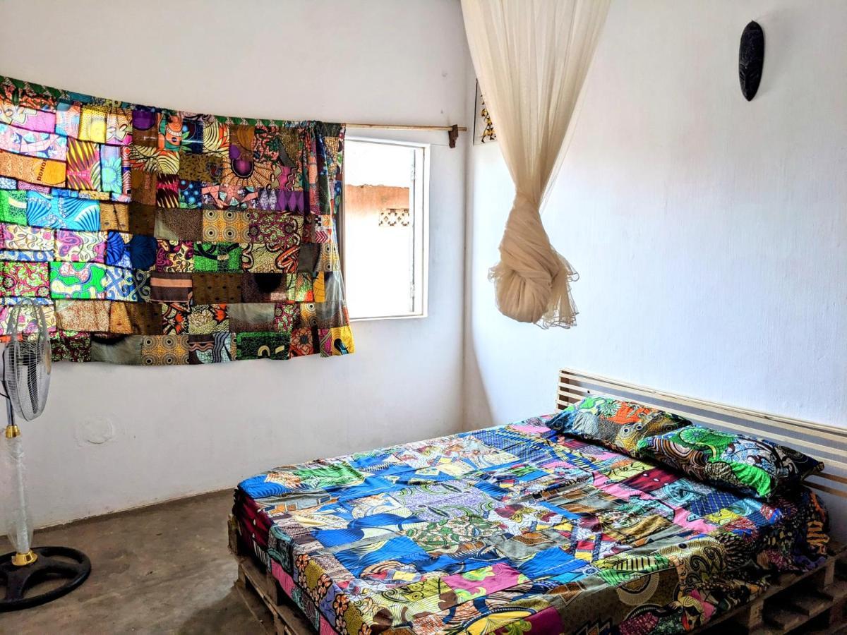 Chambres D'Hotes - Chez Mama Sedjro Porto-Novo Exterior photo